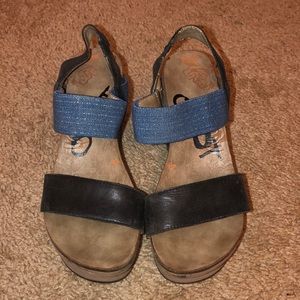 Black and blue jean-blue OTBT Wedges